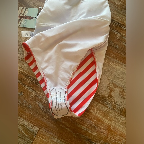 4 th of July patriotic swimsuit. NWT size small - Picture 5 of 5